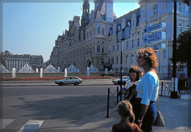 1983: Am Rathaus von Paris