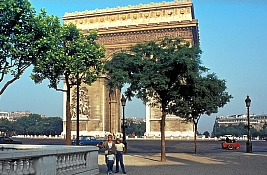 Paris Arc de Triomphe 1984