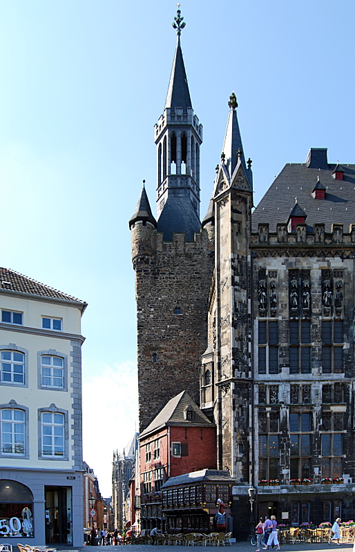 Rathaus und Granusturm