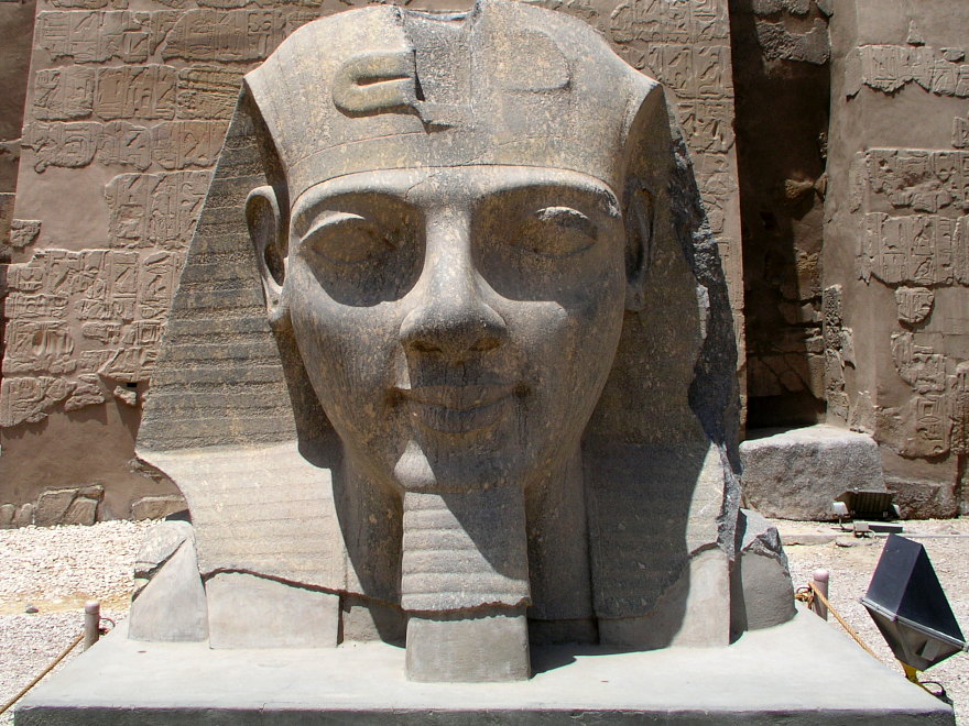 Ramses-Büste, Luxor
