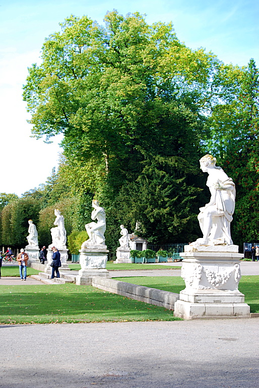 Skulpturen im Park von Schloss Benrath