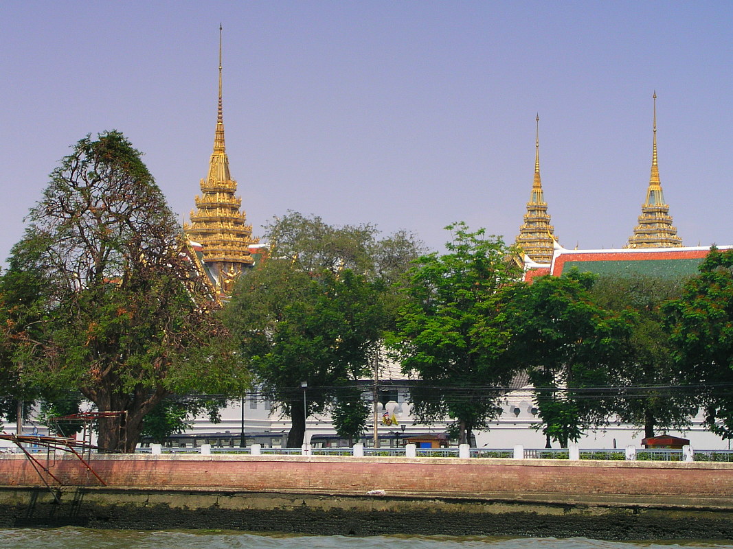 Bangkok: Grand Palace vom Fluss fotografiert