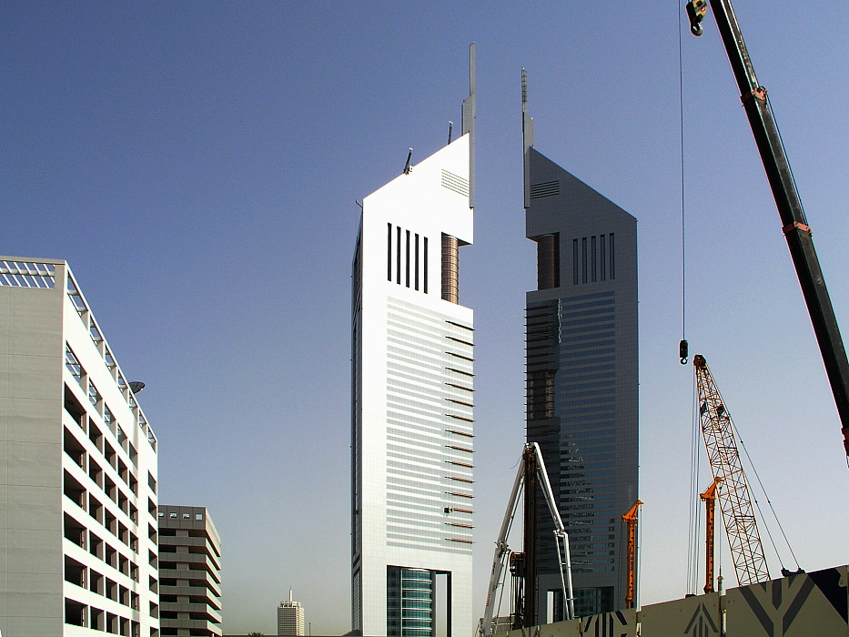 Dubai 2004: Emirates Towers