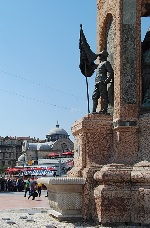 Am Taksim-Platz in Istanbul