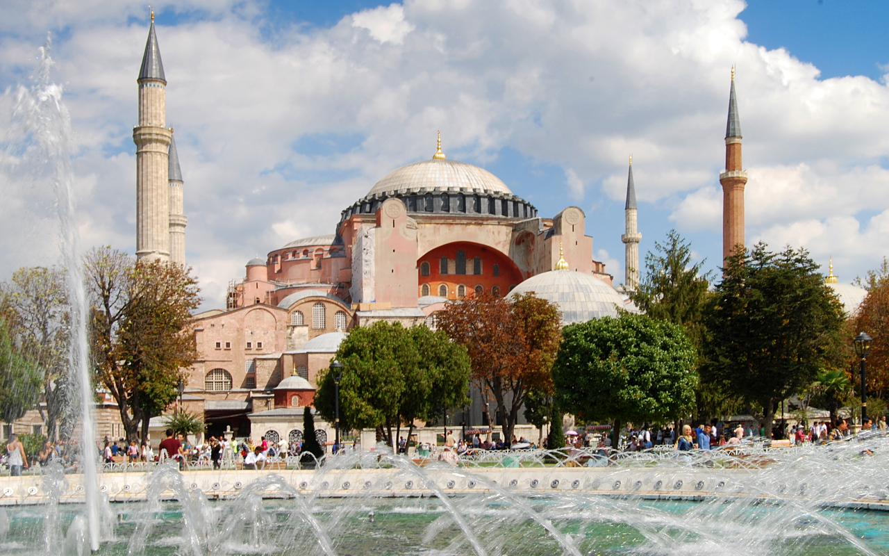 Hagia Sophia mit Springbrunnen