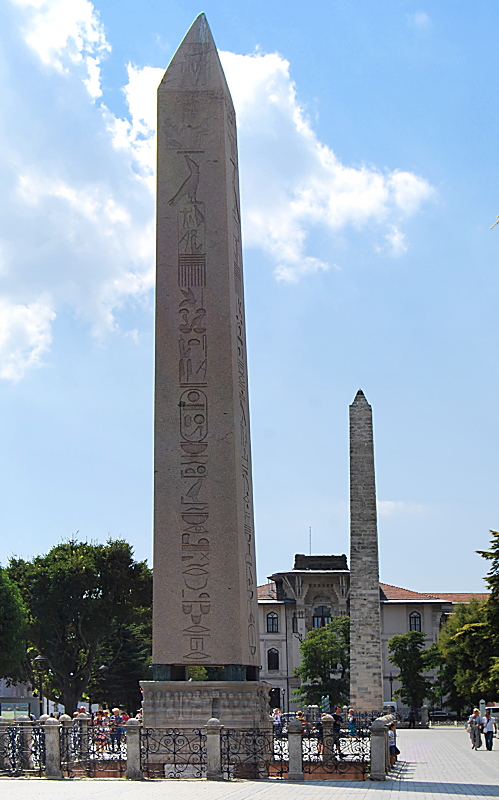 Der Obelisk stammt aus Luxor (Karnak)