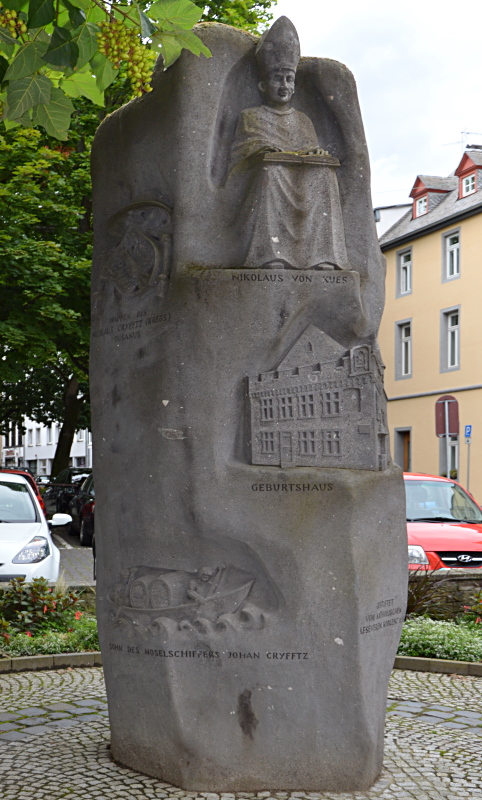 Denkmal für Nikolaus von Kues