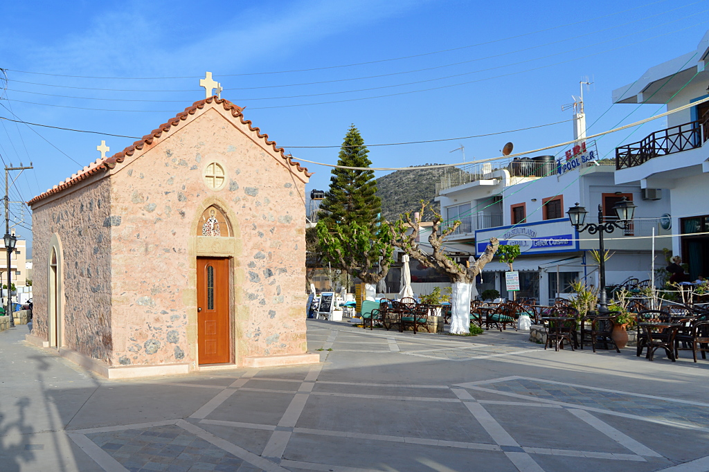 Kleine Kirche an der Strandstraße von Stalida