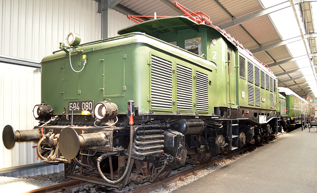 E 94, sechsachsige Lokomotive