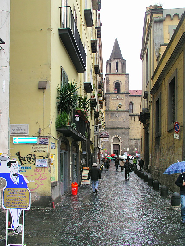 Vico San Domenico, Napoli