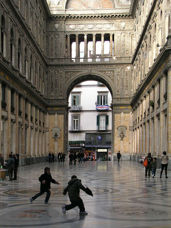 Napoli: Galleria Umberto
