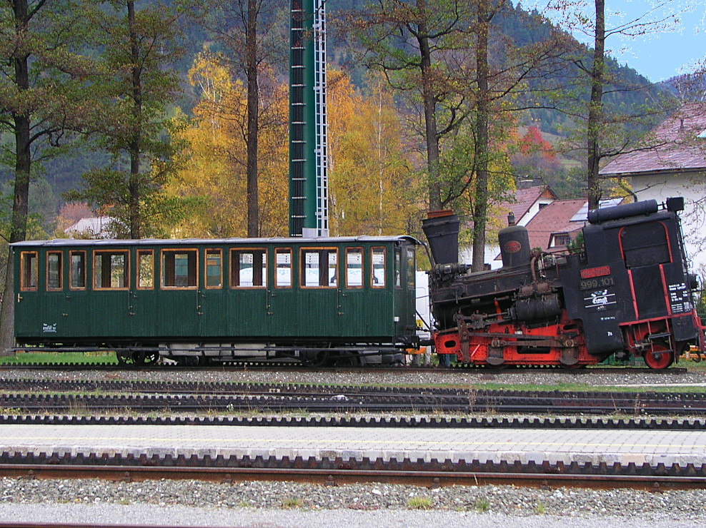 Historischer Zug der Schneebergbahn