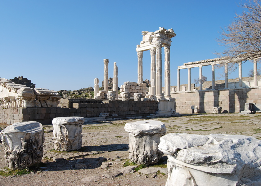 Trajaneum von Pergamon