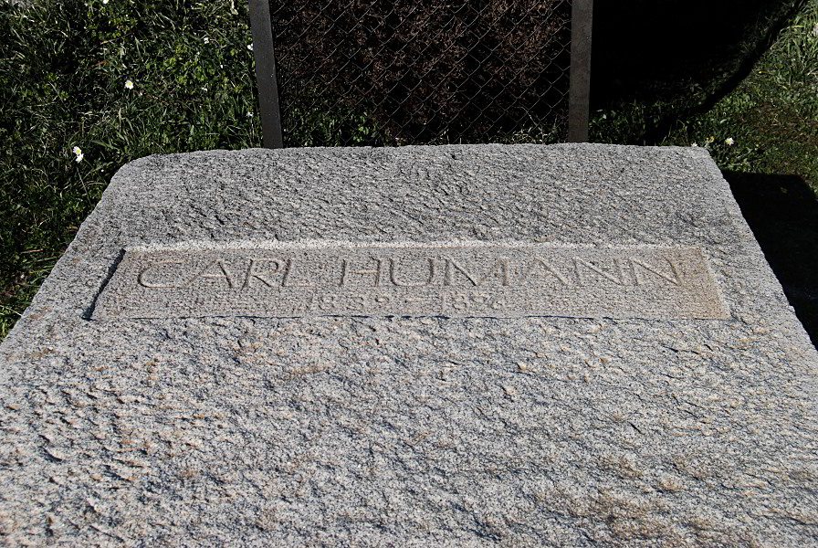 Grabstein von Carl Humann in Pergamon