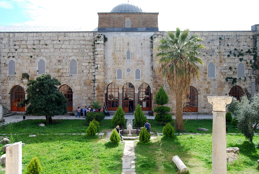 Innenhof der Isa Bey Moschee von Selcuk
