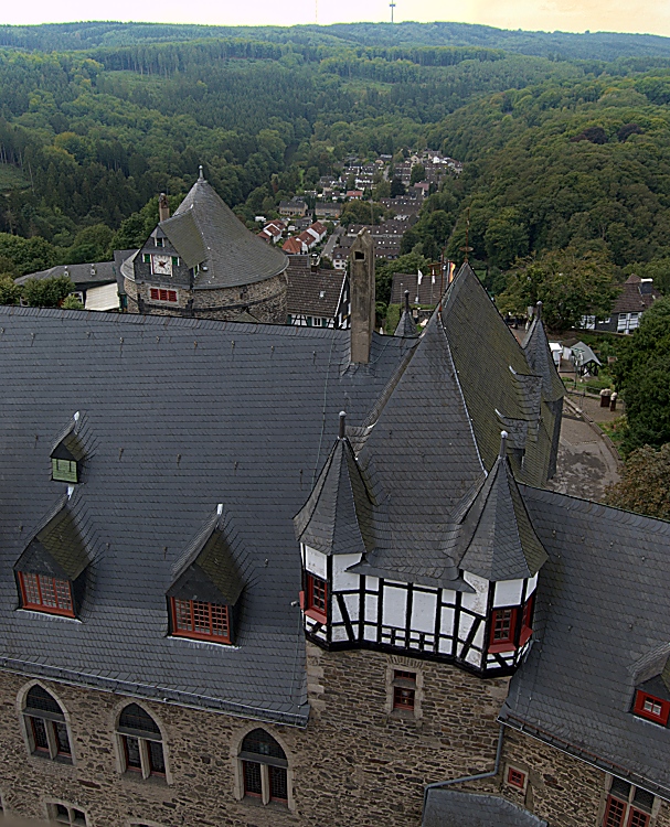 Unterburg - Ortschaft bei Schloss Burg