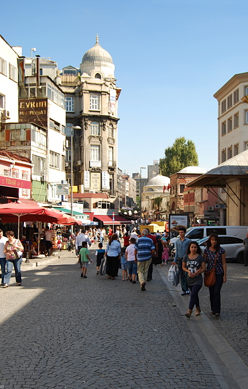Fußgängerzone in Sirkeci