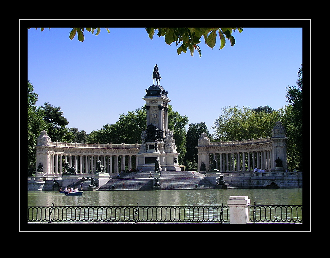Monument im Retiro-Park in Madrid