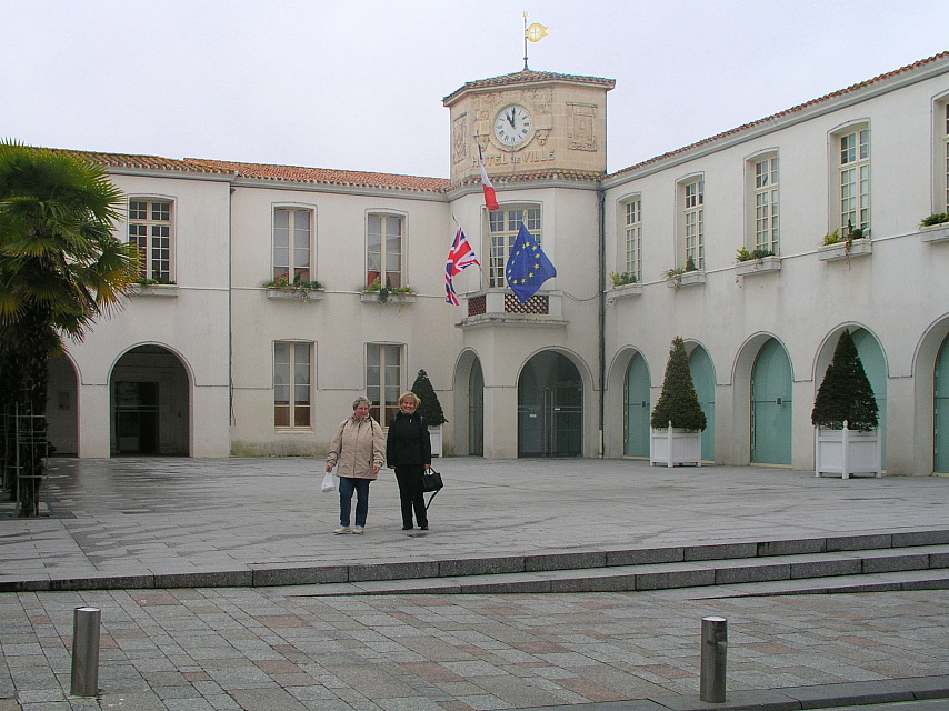 Rathaus, Rue de la Runion