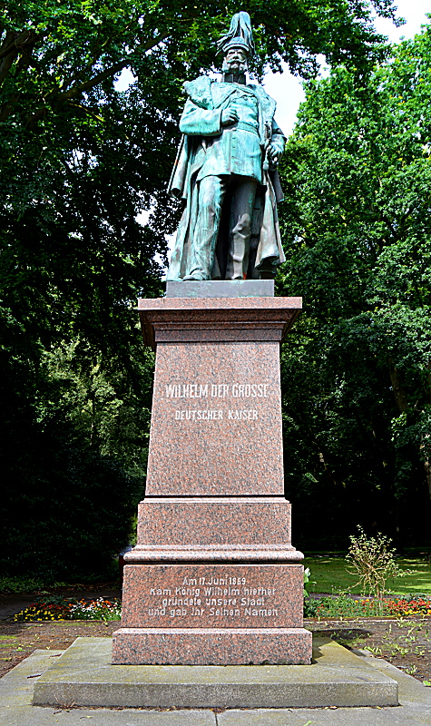 Denkmal Wilhelm der Große, Deutscher Kaiser