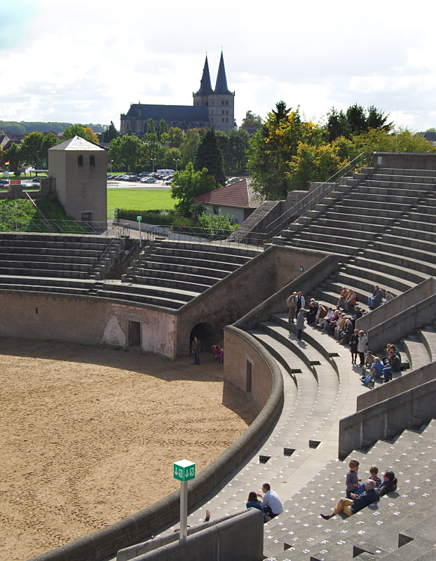 Amphitheater und Dom von Xanten