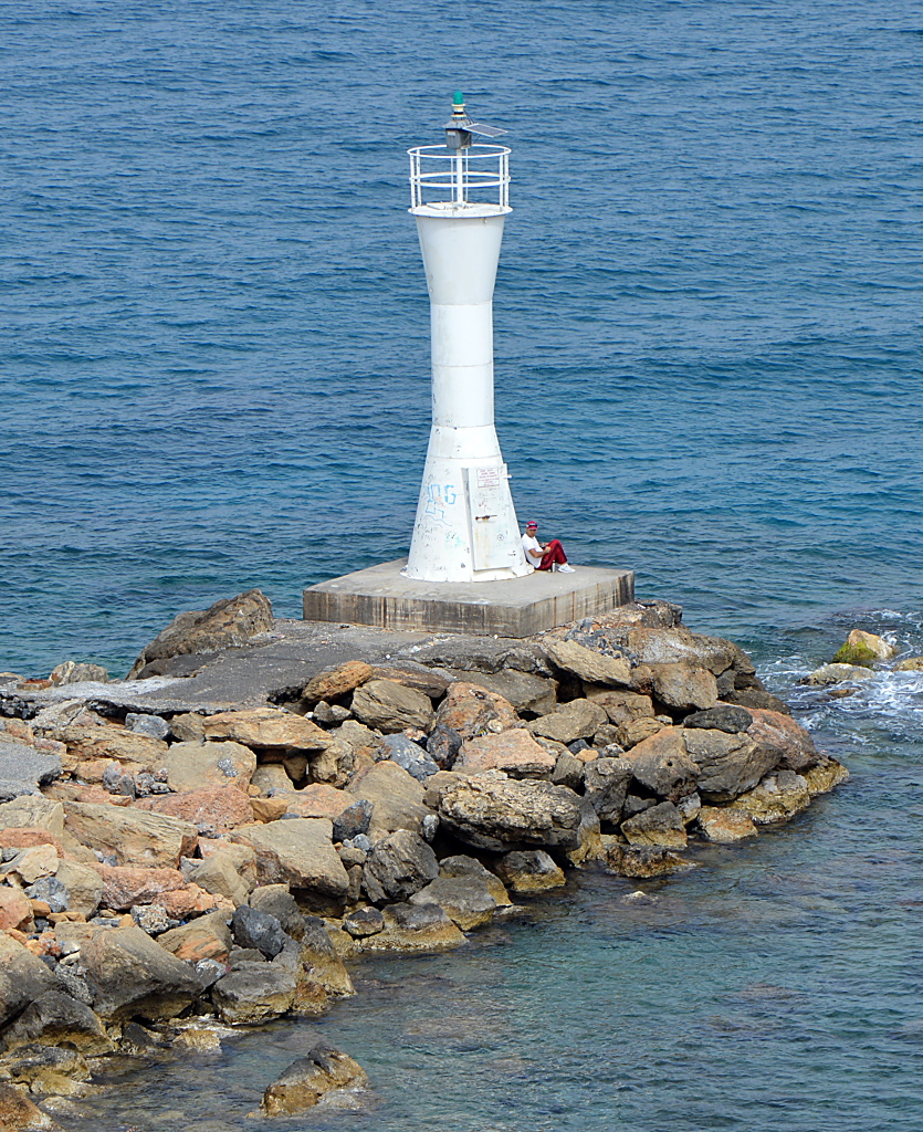 Kleiner Leuchtturm am Hafen von Girne
