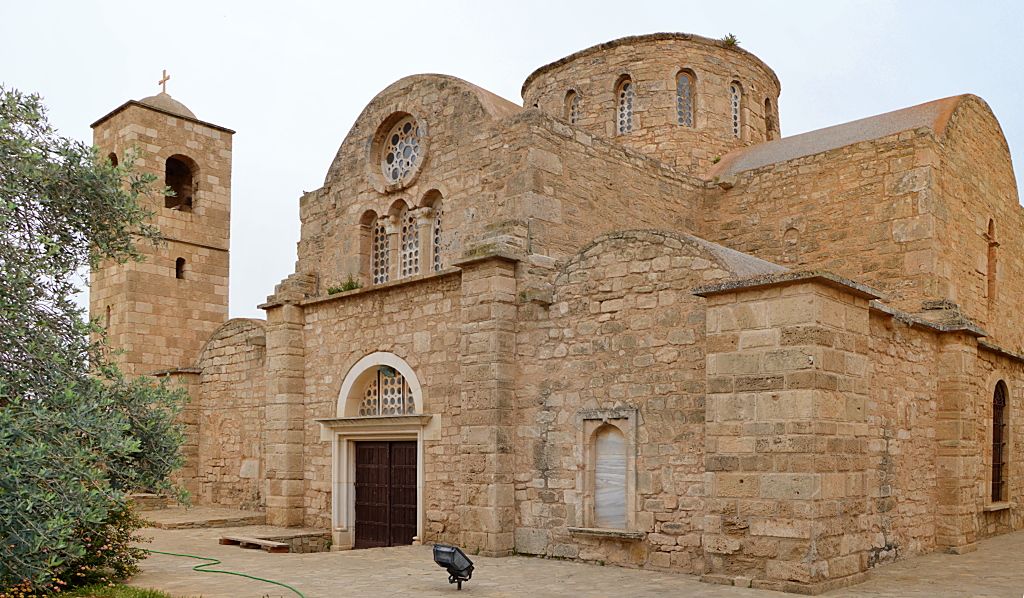 Gebäude St. Barnabas-Kloster