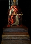 Aachen: Karl der Große sitzt auf seinem Thron.
