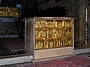 Die goldene Altartafel des Hauptaltars im Aachener Dom.