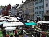 Münsterplatz Freiburg, Südseite mit Wochenmarkt