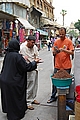 Kairo Bazar: Gewürzhändler und Kundschaft