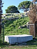 Grab von Carl Humann in der Nähe der Fundstelle des Zeusaltars in Pergamon