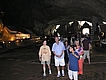Phang Nga: Das Felsmassiv von Wat Suwan Kuha beinhaltet zwei Höhlen.