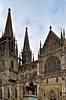 Der Dom zu Regensburg mit Reiterstandbild