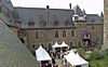 Schloss Burg: Markt im Innenhof
