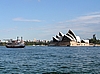 Sydney-Opera und ein historisch wirkender Dampfer