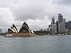 Sydney Opera mit dem angrenzenden Park