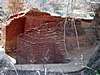Burgmauer von Troja. Die gebrannten Lehmziegel entstanden in der Zeit um Troja II und III.