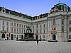 Österreichische National-Bibliothek auf dem Josefsplatz, mit dem Denkmal Kaiser Josephs II.